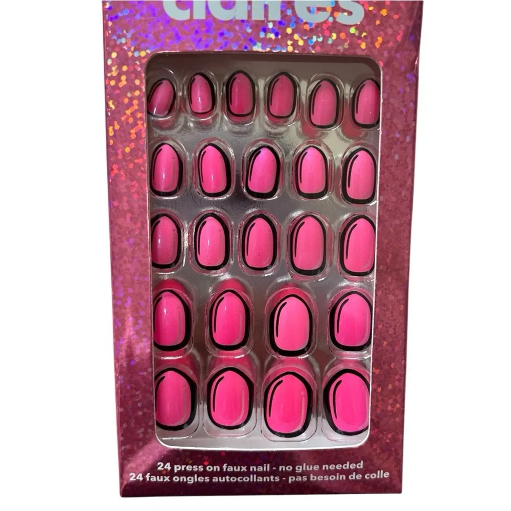 Girls Press On Faux Nail Set Vegan Pink and black Claire’s Girls Host Pick New